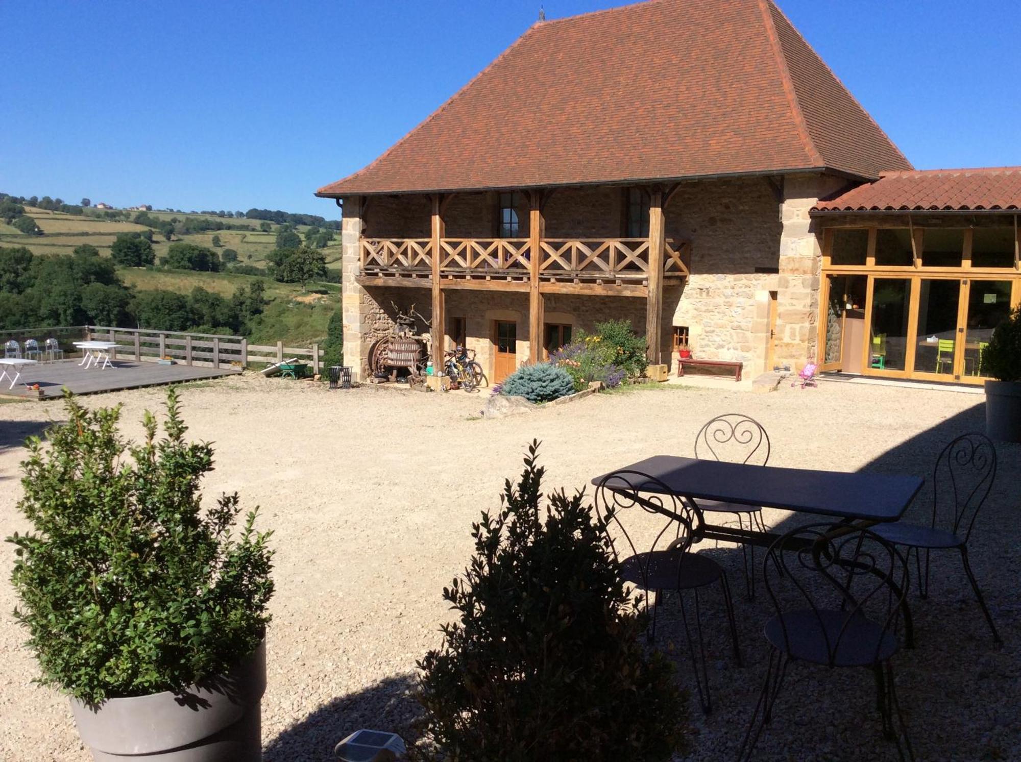 Domaine De Noyer Saint-Christophe-en-Brionnais Exterior foto
