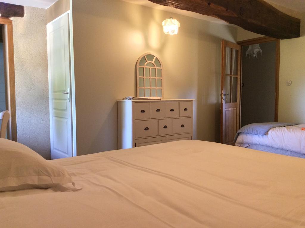 Domaine De Noyer Saint-Christophe-en-Brionnais Quarto foto